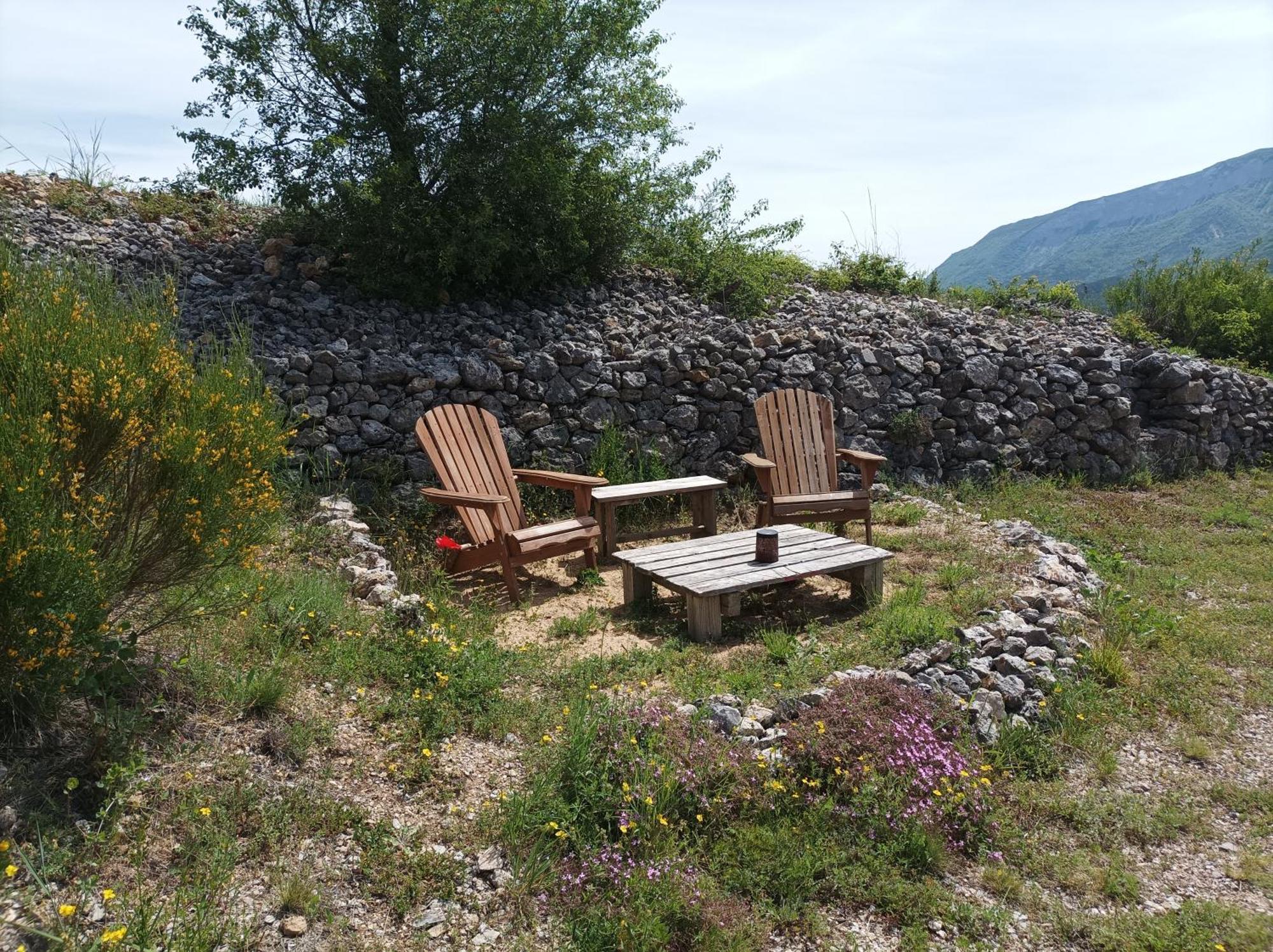 Un Petit Coin De Paradis Orpierre Exterior photo